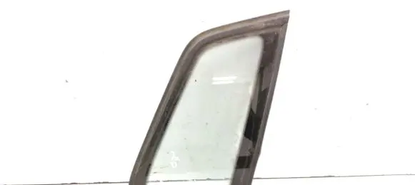 Volkswagen Polo Rear vent window glass 43R001057 DOT27 M23100