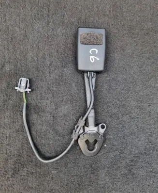 Audi A6 S6 C6 4F Front seatbelt buckle 8E0857755D