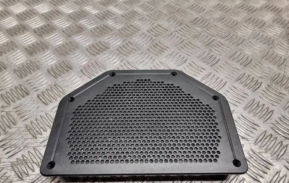 BMW 1 E81 E87 Subwoofer grill/trim 6925328