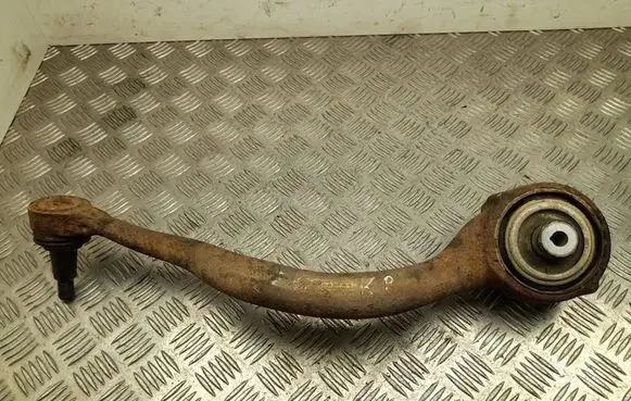 Land Rover Discovery 5 Front control arm 3C257