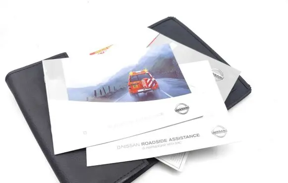 Nissan X-Trail T31 Owners service history hand book 