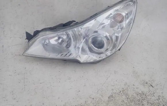 Subaru Legacy Headlight/headlamp