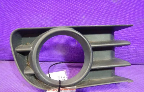 Renault Megane II Front bumper lower grill 8200115118