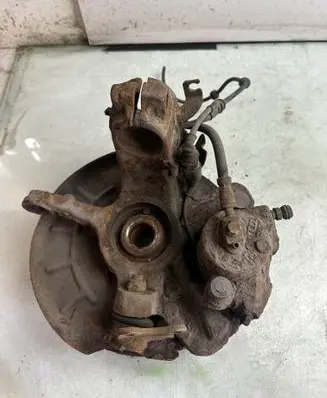 Volkswagen Polo IV 9N3 Front wheel hub spindle knuckle 567