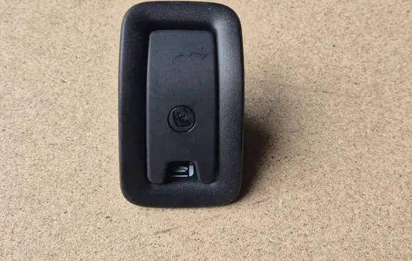 Audi e-tron ISOFIX Bracket 4KF887233