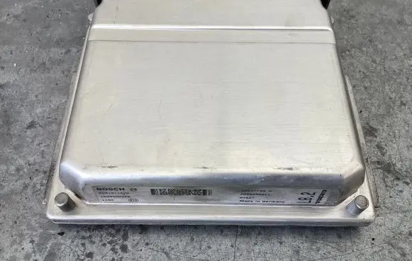 Volvo XC90 Engine control unit/module 30637733A 0281011078 1039S00000