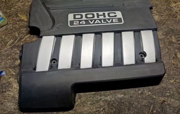 Chevrolet Epica Engine cover (trim)