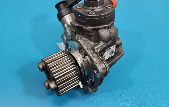Audi A4 S4 B8 8K Fuel injection high pressure pump 0445010507 IMPRK1557144