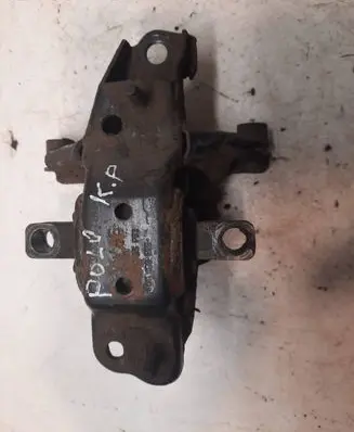 Volkswagen Polo Engine mount bracket 600199555