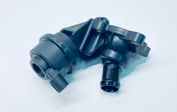 Volkswagen Touareg II Other engine bay part 059121737R