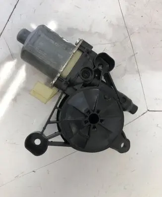 Audi A3 S3 8V Rear door window regulator motor 5Q0959801
