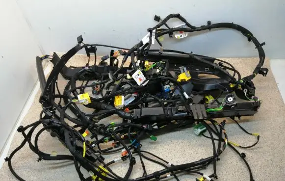 Opel Corsa F Wiring harness 9833942180