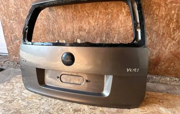 Skoda Yeti (5L) Tailgate/trunk/boot lid