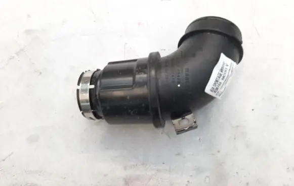 KIA Sportage Air intake hose/pipe 28139-P0400