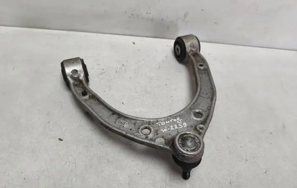 Volkswagen Touareg II Front upper control arm/wishbone K195305