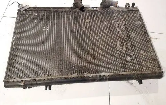Peugeot 607 Coolant radiator