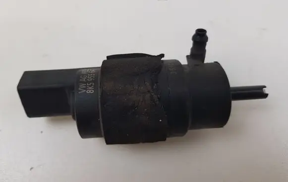Audi A4 S4 B8 8K Windscreen/windshield washer pump 8K5955647