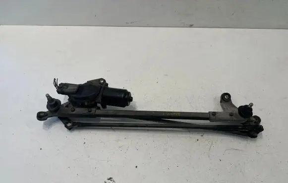 Honda CR-V Front wiper linkage and motor