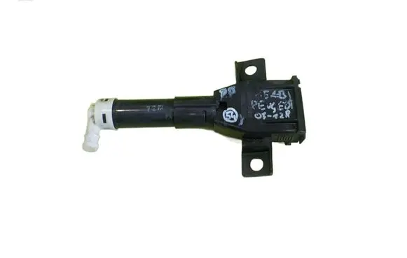 Volkswagen PASSAT B8 Headlight washer pump 87936