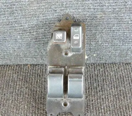 Toyota Corolla E120 E130 Electric window control switch