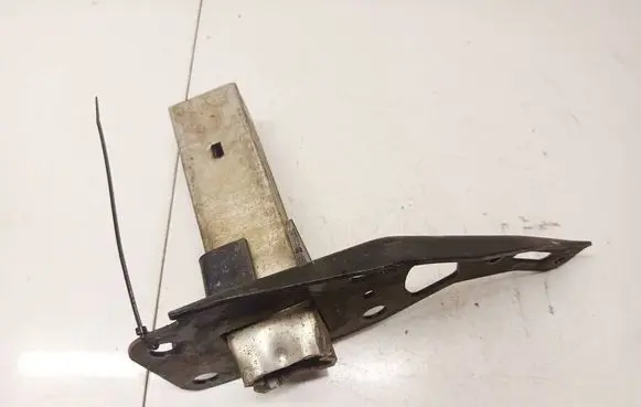 Audi A6 S6 C6 4F Front bumper mounting bracket 4F0807134