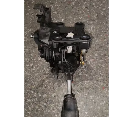 Gear shifter/selector
