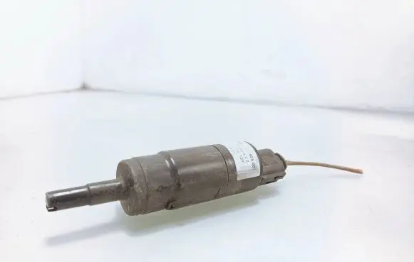 Audi A4 S4 B6 8E 8H Headlight washer pump 3B7955681