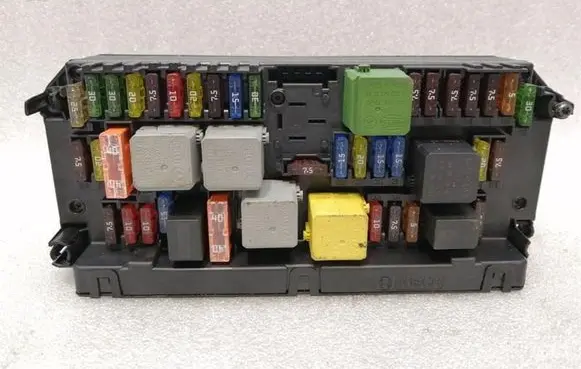 Mercedes-Benz E W212 Fuse module A2129003814