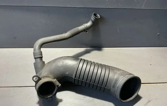 Audi A4 S4 B6 8E 8H Intercooler hose/pipe 8e0129615