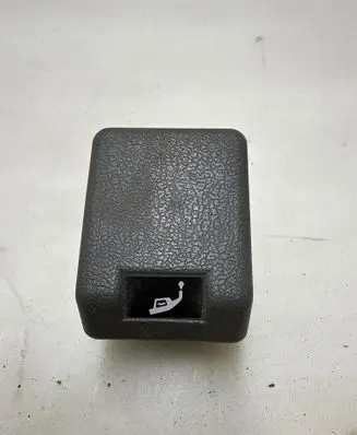 Mitsubishi Pajero Fuel tank opening switch 