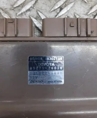 Toyota Corolla Verso E121 Fuel injection control unit/module 