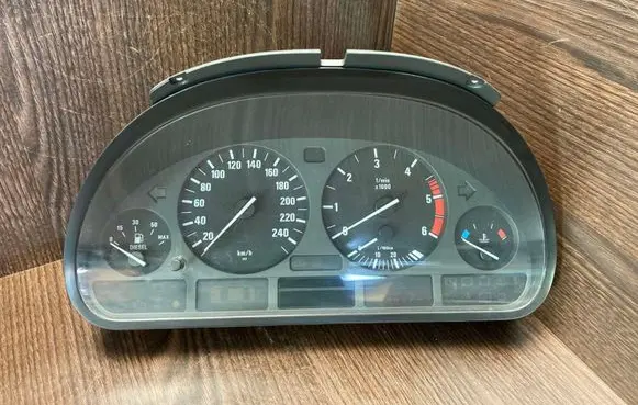 BMW 5 E39 Speedometer (instrument cluster) 62116903800 110008735091