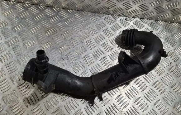 Volkswagen Golf IV Intercooler hose/pipe 1J0129654
