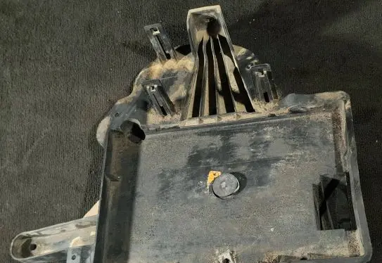 Jeep Grand Cherokee (WJ) Battery tray 55135691A