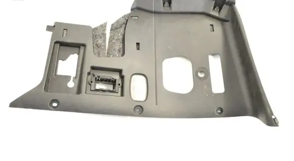 BMW 5 F10 F11 Dashboard lower bottom trim panel A1666803607
