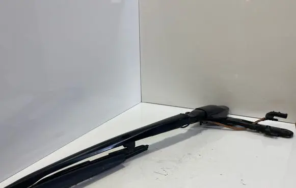 BMW 7 E65 E66 Windshield/front glass wiper blade 61617069166
