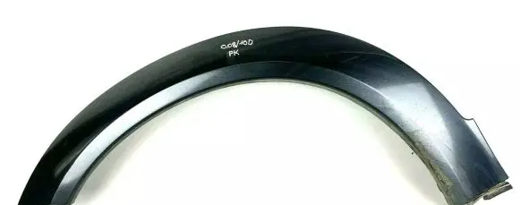 Subaru Outback Front arch trim 