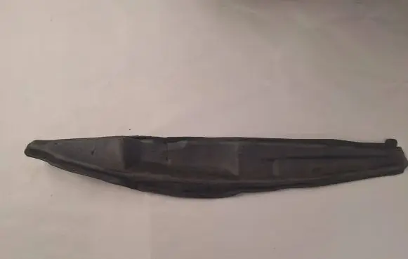 Chrysler Pacifica Fender end trim 68225663A