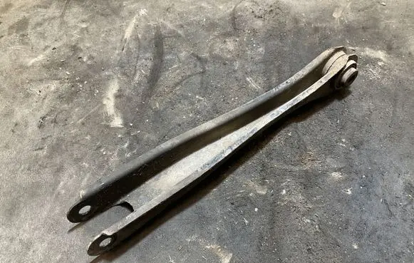 Volvo XC90 Rear upper control arm/wishbone