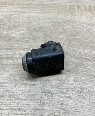 Mercedes-Benz E W211 Parking PDC sensor 0015427418 0263003167