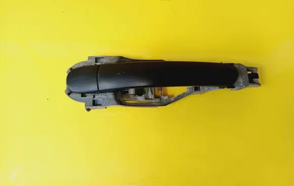 Rear door exterior handle