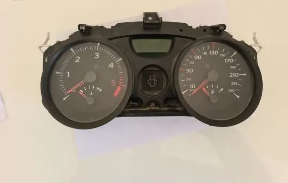 Renault Megane II Speedometer (instrument cluster) 8200408785F 4BAK043025