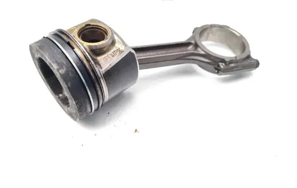 Volkswagen Golf VII Piston with connecting rod CRBC