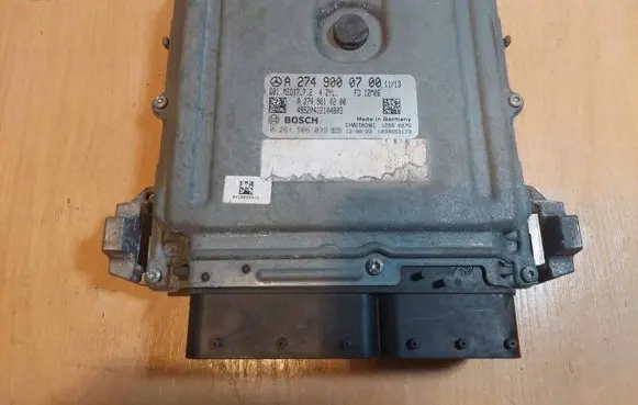 Mercedes-Benz C W204 Engine control unit/module ECU 0261S06039 A2749000700 A2749010200
