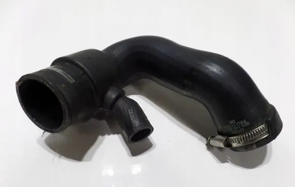 Audi A4 S4 B7 8E 8H Intercooler hose/pipe 8E0145832S