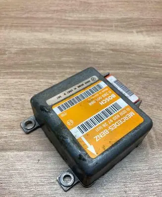 Mercedes-Benz E W210 Airbag control unit/module 0008209726 0285001088 USED
