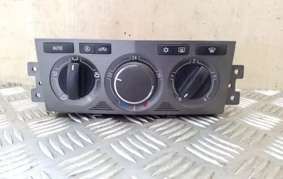 Opel Antara Climate control unit 96873526