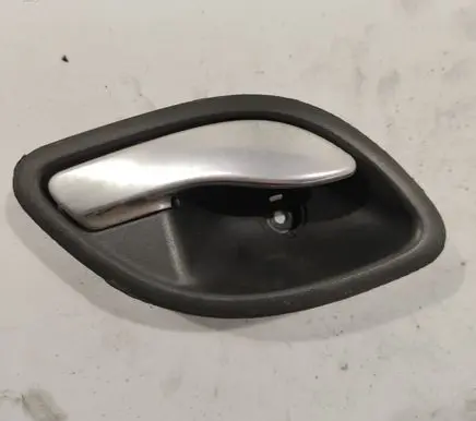 Renault Laguna II Rear door interior handle 8200000724