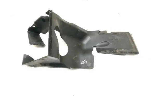 Audi A8 S8 D3 4E Intercooler air channel guide 4E0117335D
