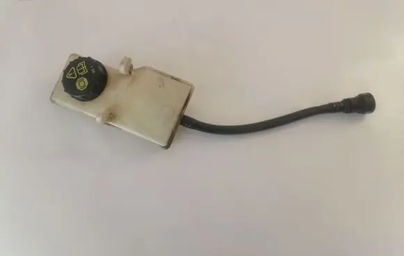 Ford Focus C-MAX Brake fluid reservoir 03350886381